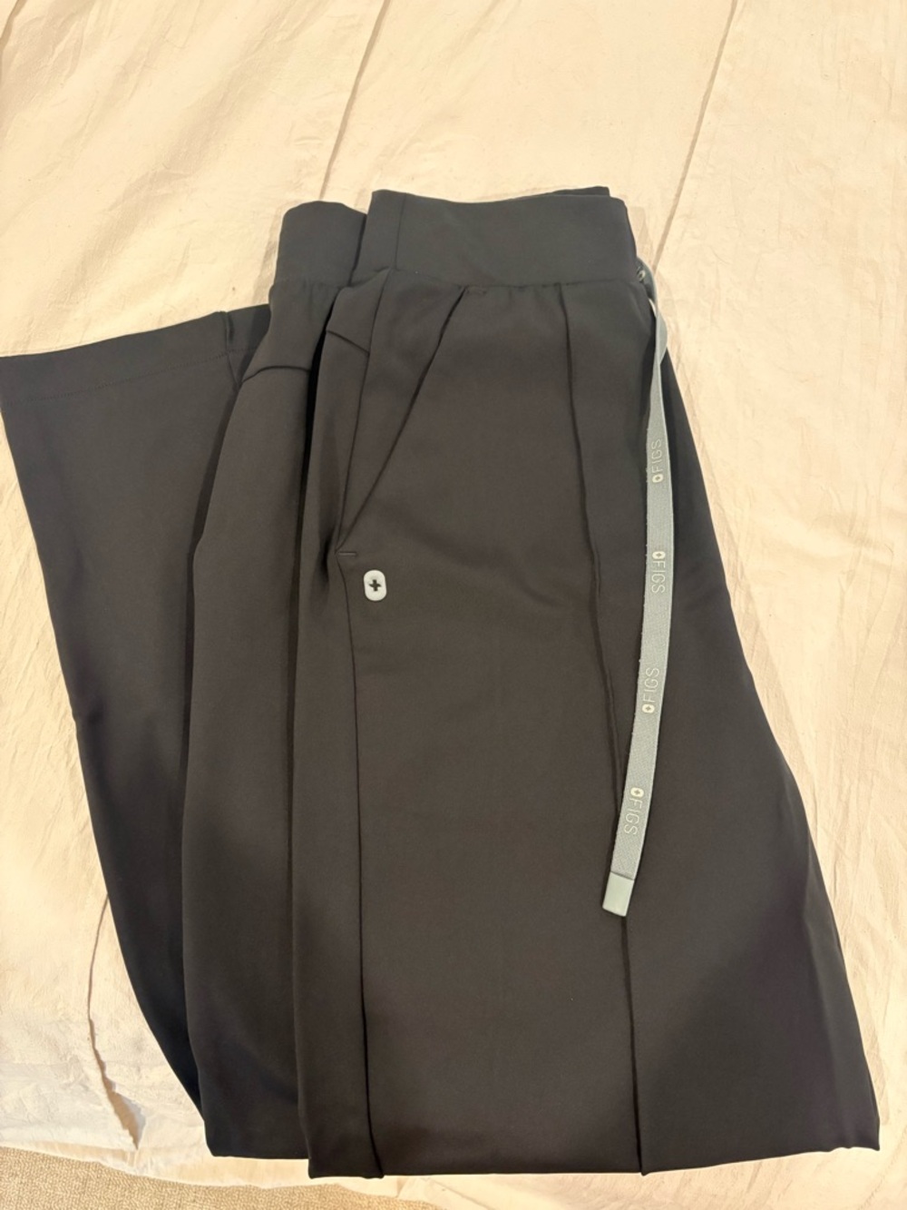Salina FormX Figs Wide Leg Scrub Pants in Black with Gray Drawstring